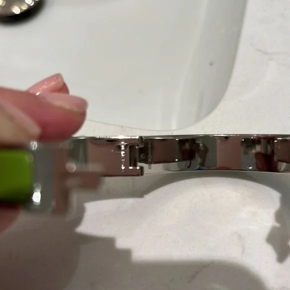 SOLD! Hermes Clic H Lime Green PM Bracelet . Gorgeous! unavailable at Hermes - Picture 6 of 6